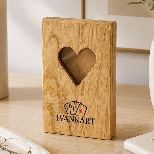 Single Deck Display Oak Case with Hearts for Playing Cards