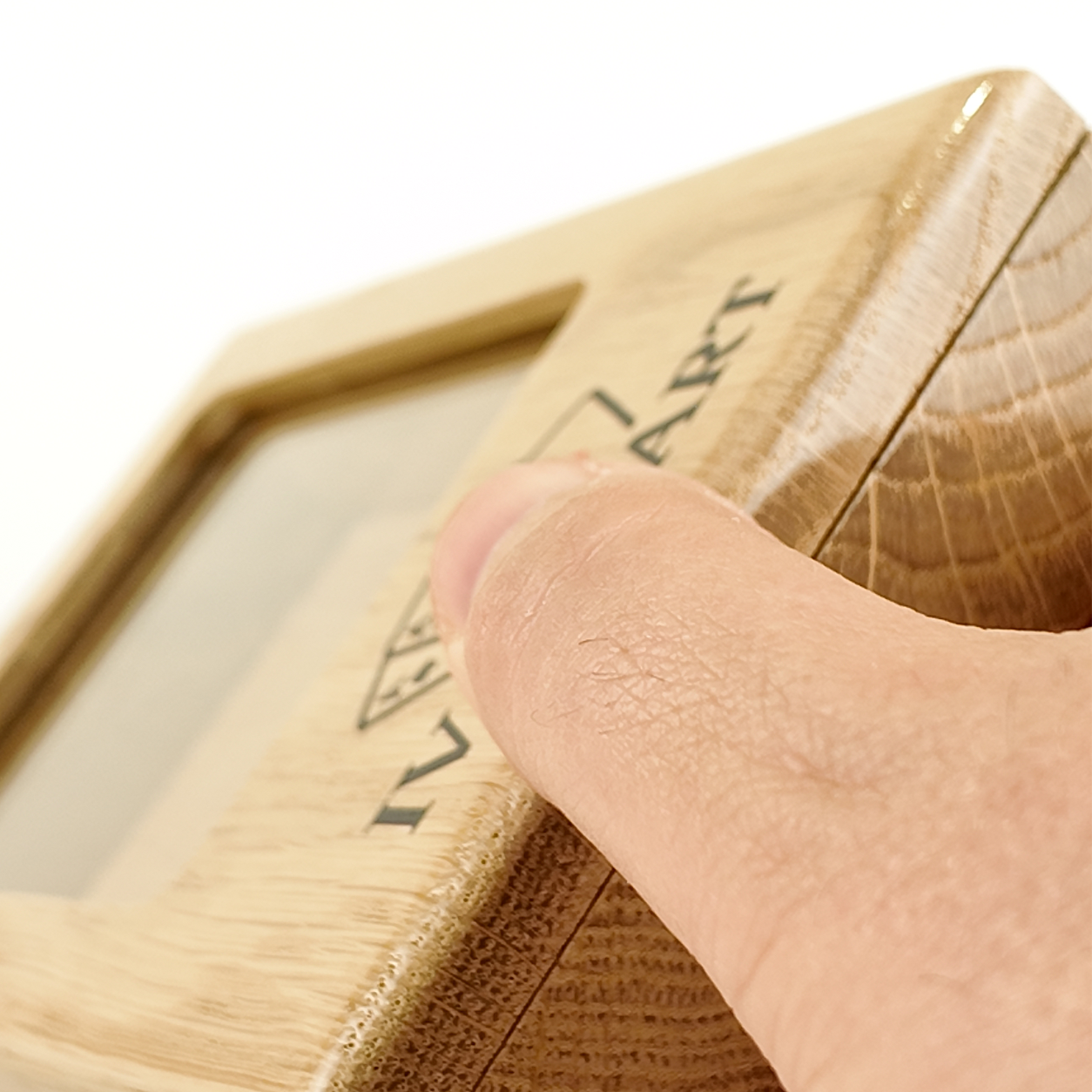 Single Deck Display Oak Case Nordic for Playing Cards