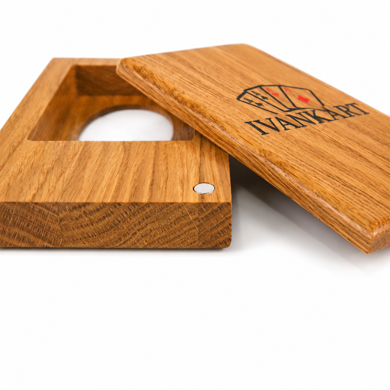 Single Deck Push-Out Oak Case for Playing Cards