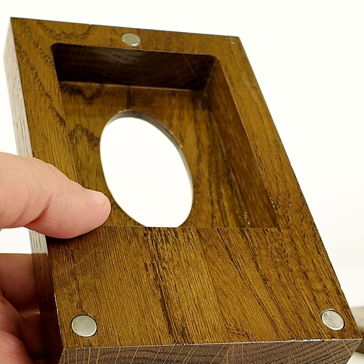 Single Deck Push-Out Oak Case Walnut for Playing Cards