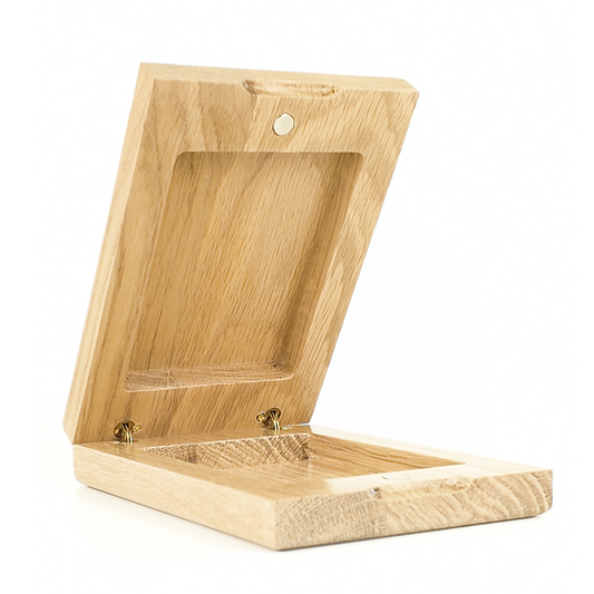 Welder Single Deck Vertical Oak Book-Style Case Nordic for Playing Cards