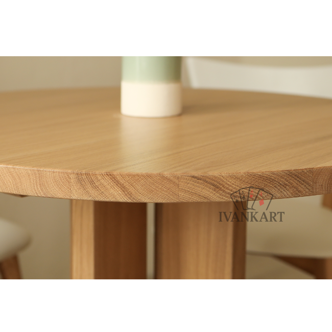 Oak Round Pedestal Dining Table