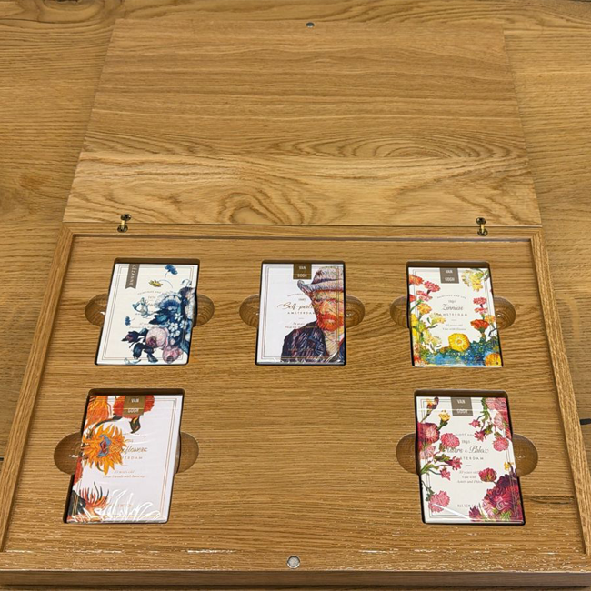Set Van Gogh 5 Decks + Oak Book-Style Case for Playing Cards