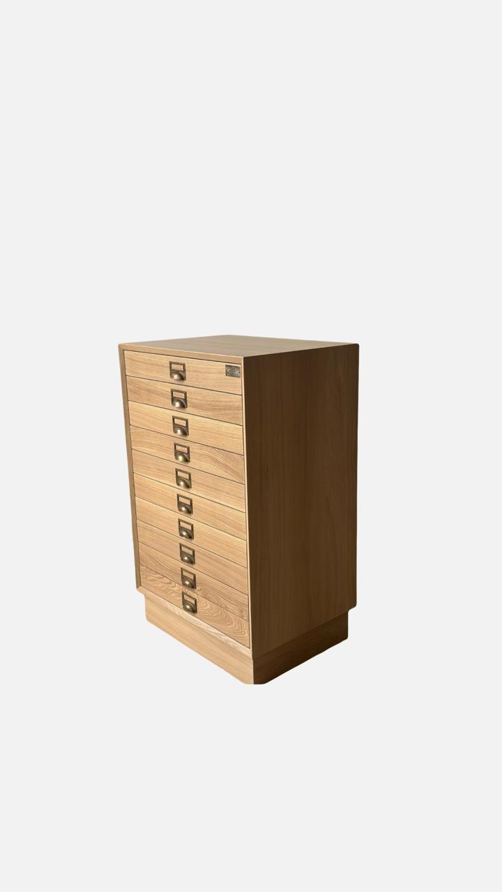 Oak Playing Card Collector Cabinet 98х63х46 cm